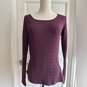 NWT Max Studio Long Sleeve Knit Top, size M, wine color
